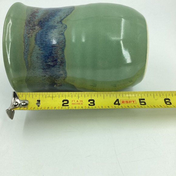 Neher Pottery Green Right Handed Hand Warmer Mug Clay in Motion 2015 Signed - Picture 10 of 10